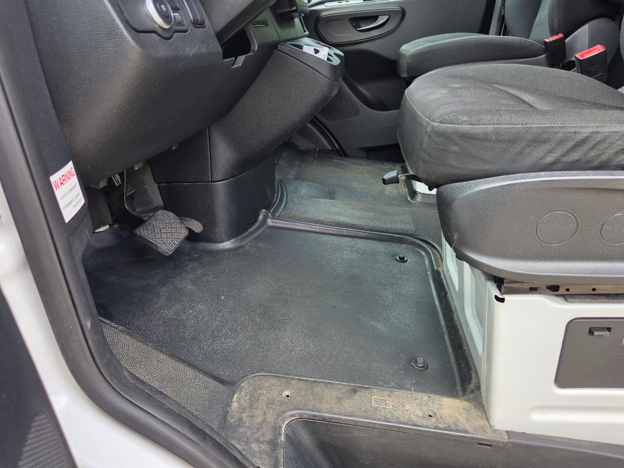 Used 2019 Freightliner Sprinter 144 RWD image 28