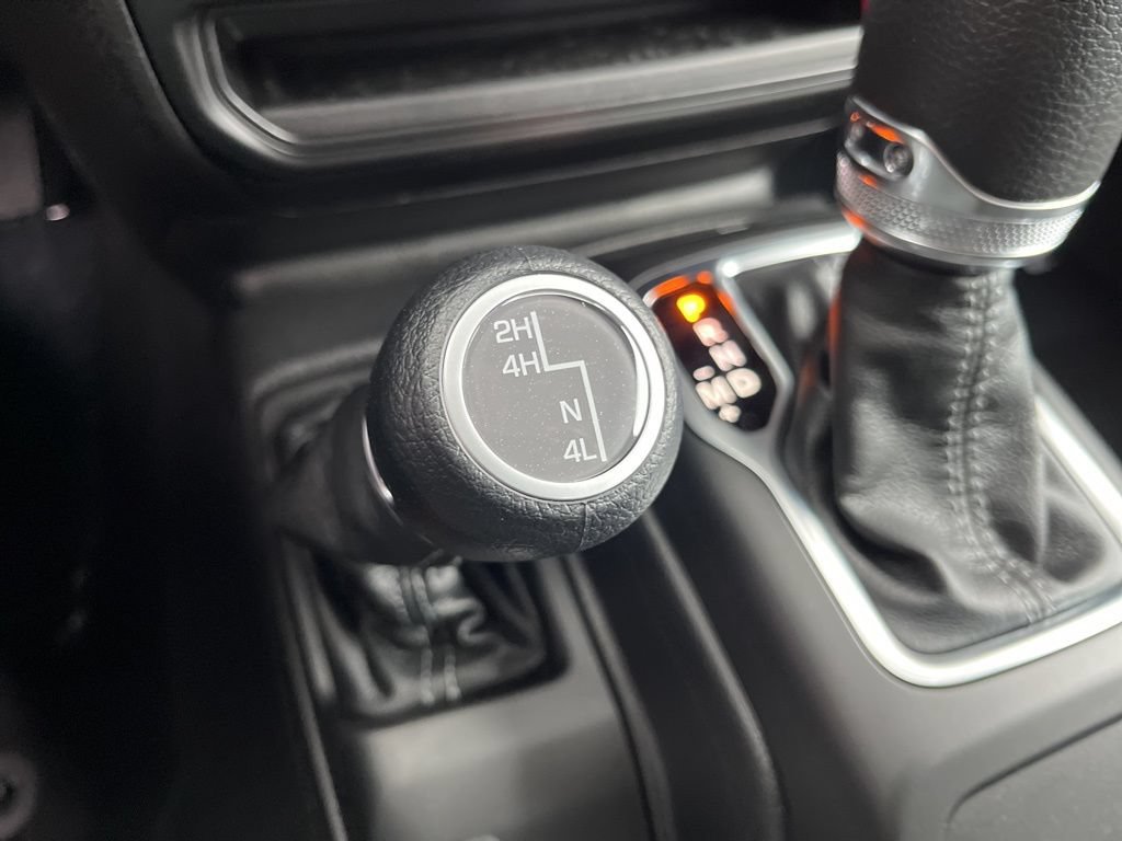 New 2026 Jeep Gladiator Sport AWD/4WD image 38