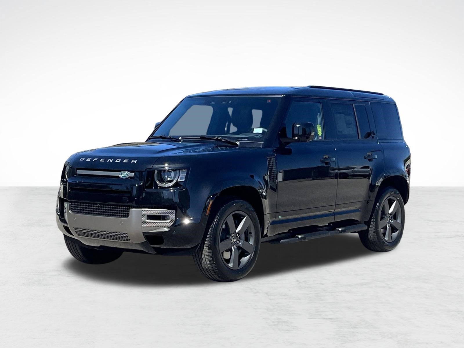 Used 2025 Land Rover Defender 110 X-Dynamic SE image 1