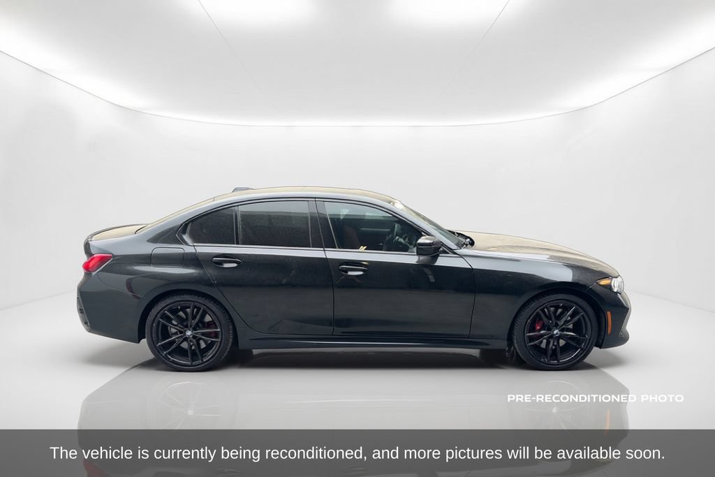 Used 2024 BMW 330i Sedan w/ M Sport Package RWD image 4