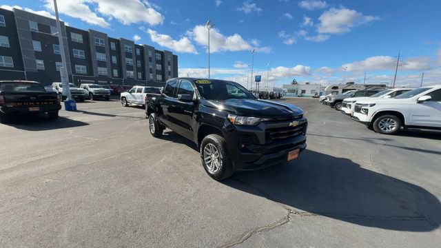 Used 2023 Chevrolet Colorado LT w/ LT Convenience Package II image 2