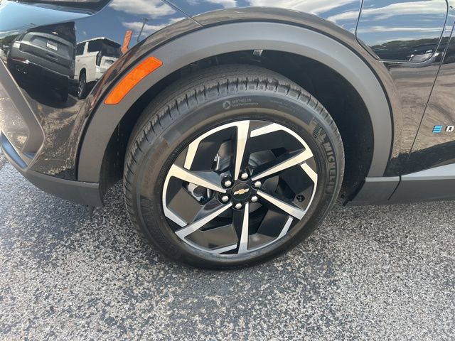 New 2026 Chevrolet Equinox EV LT image 10