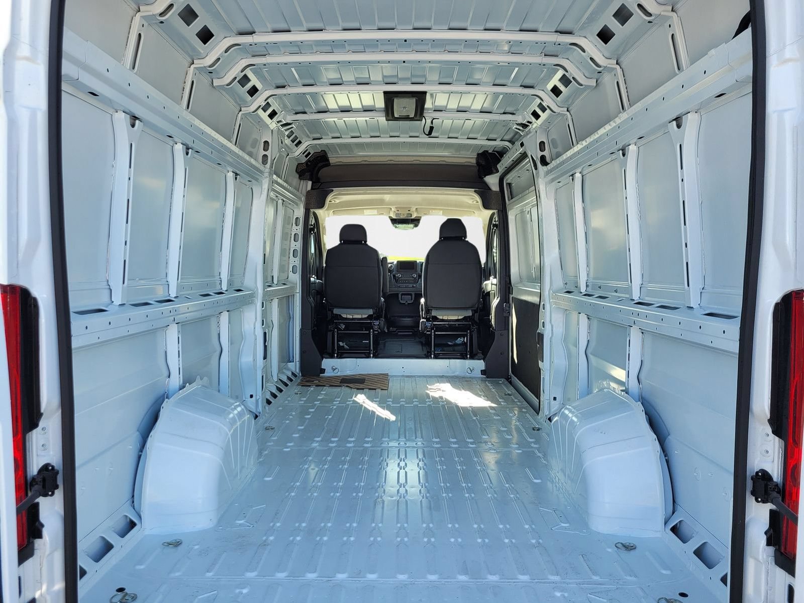 New 2026 RAM ProMaster 3500 w/ Safety Group FWD image 7