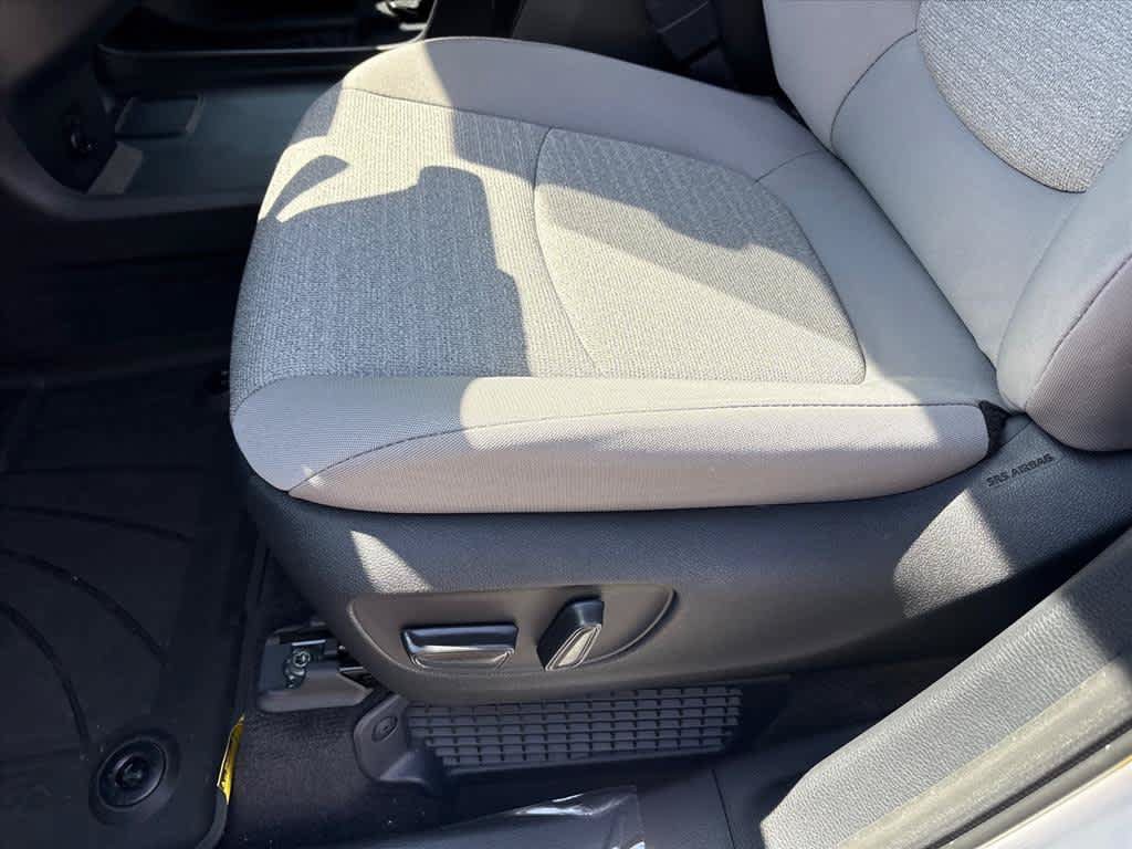 New 2026 Toyota Sienna LE FWD image 22