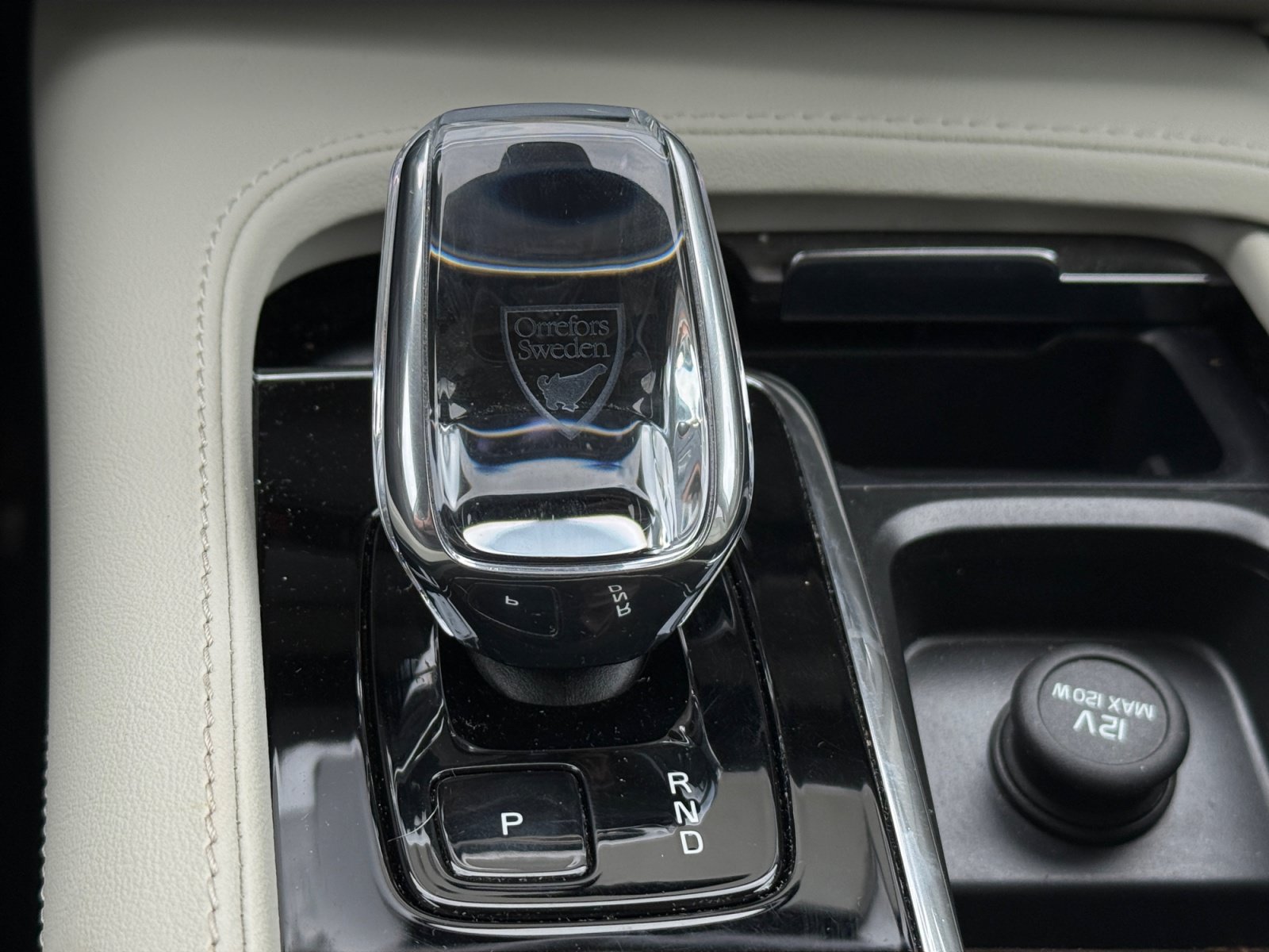 Used 2023 Volvo XC90 T8 Ultimate AWD/4WD image 14