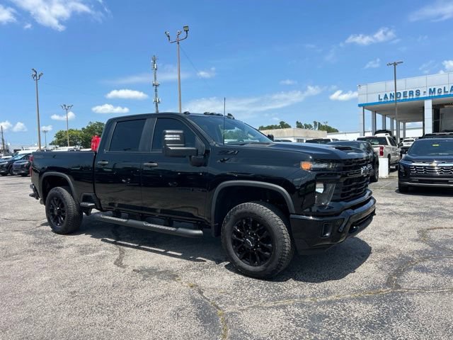 Used 2025 Chevrolet Silverado 2500 Custom w/ Custom Value Package AWD/4WD video 1