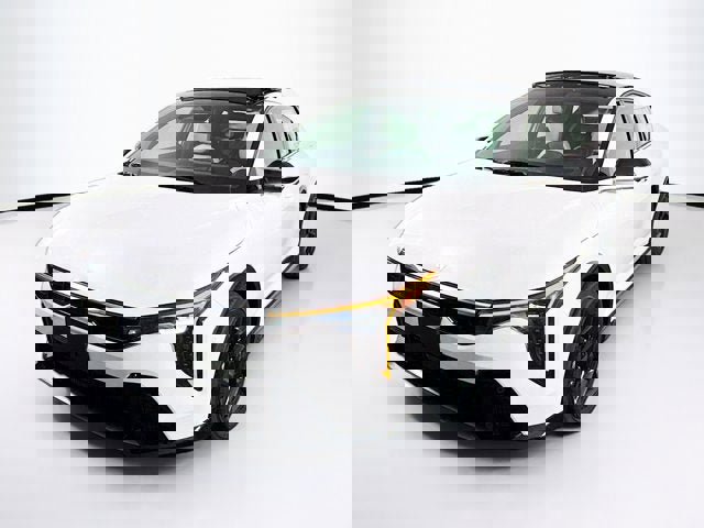 New 2025 Kia K4 GT-Line Turbo image 1