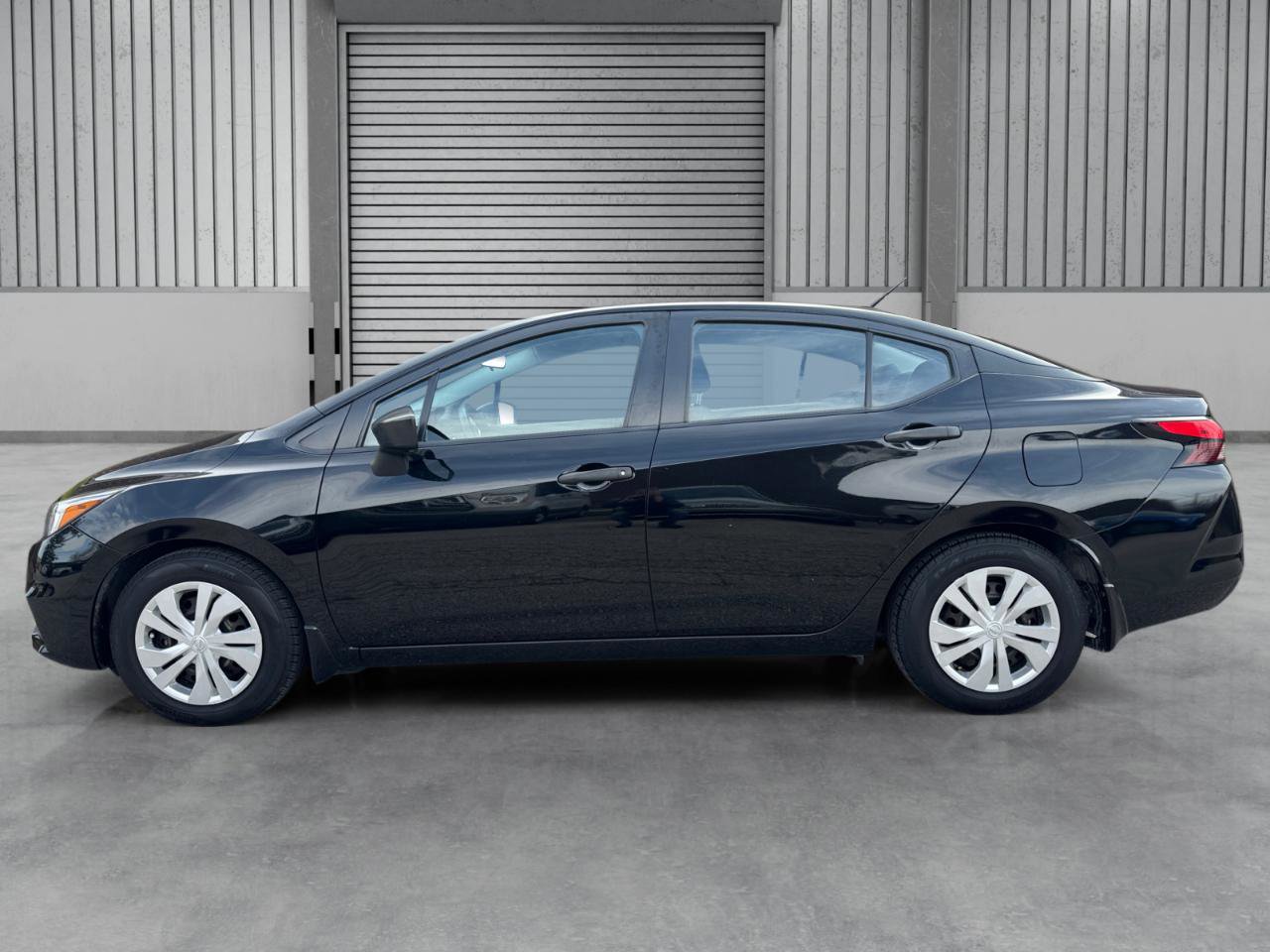 Used 2021 Nissan Versa S image 28