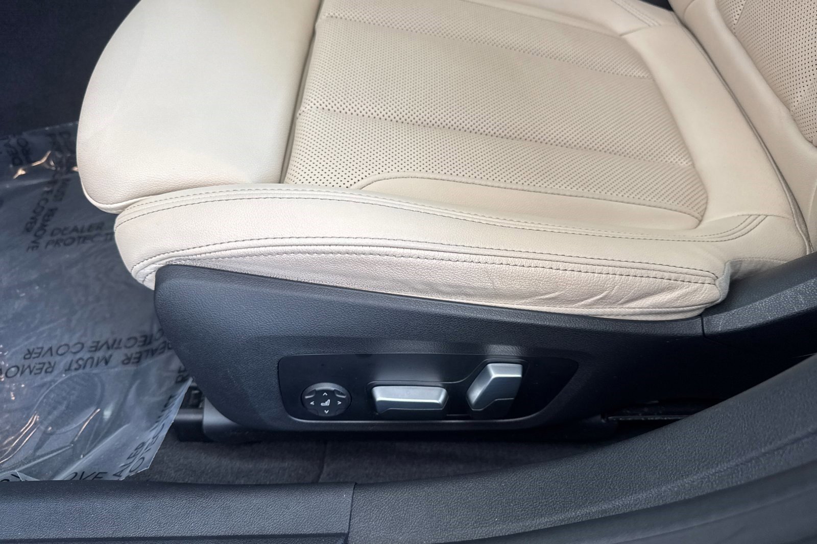 Certified 2023 BMW i4 eDrive35 w/ Premium Package RWD image 13