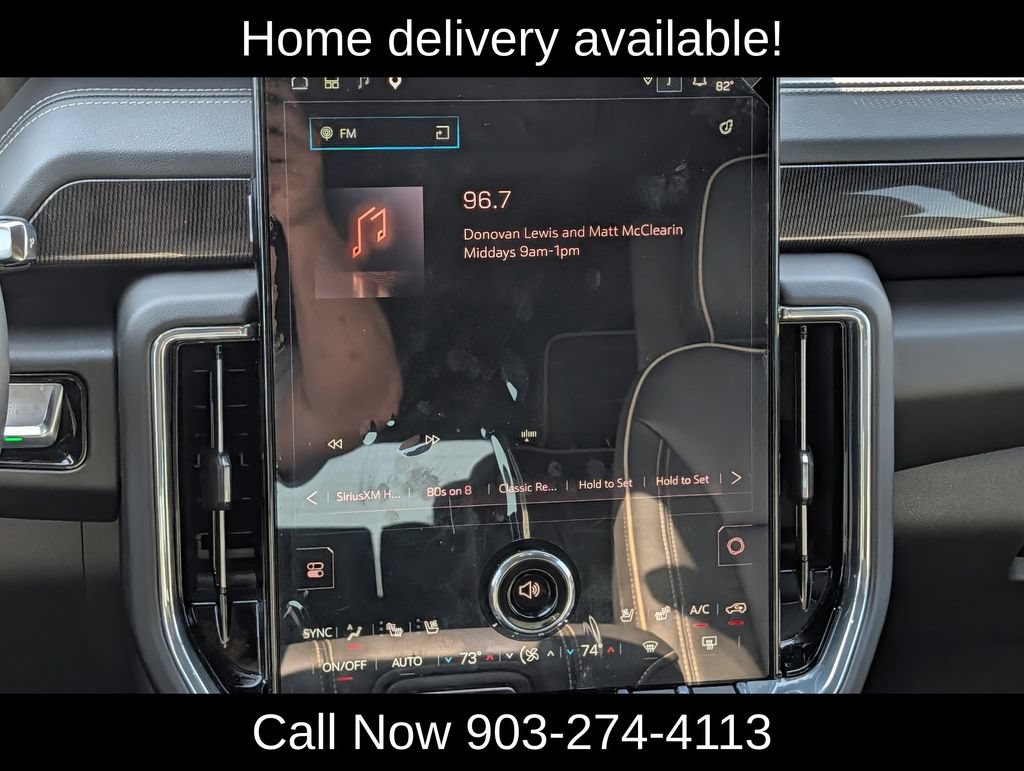 Used 2025 GMC Yukon Elevation w/ Elevation Premium Package AWD/4WD image 18