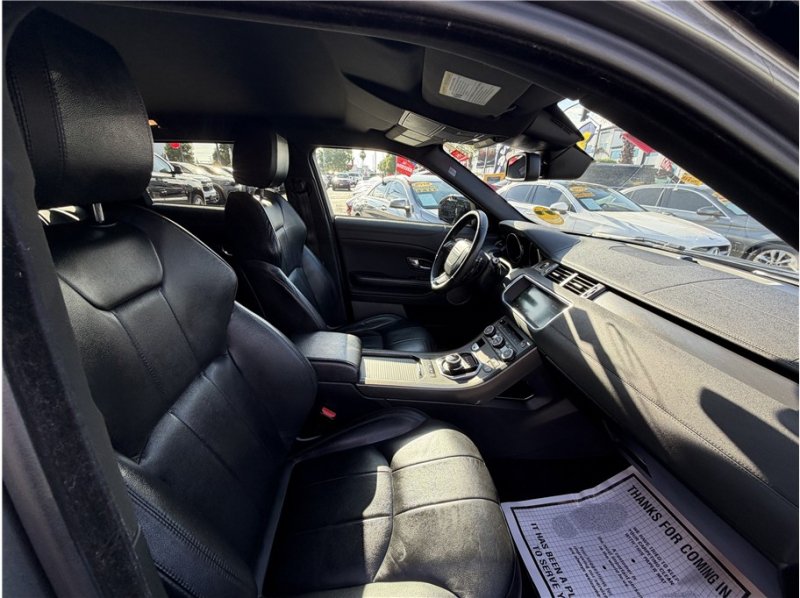 Used 2018 Land Rover Range Rover Evoque AWD/4WD image 32