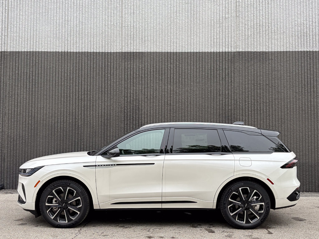New 2026 Lincoln Nautilus Reserve AWD/4WD image 4