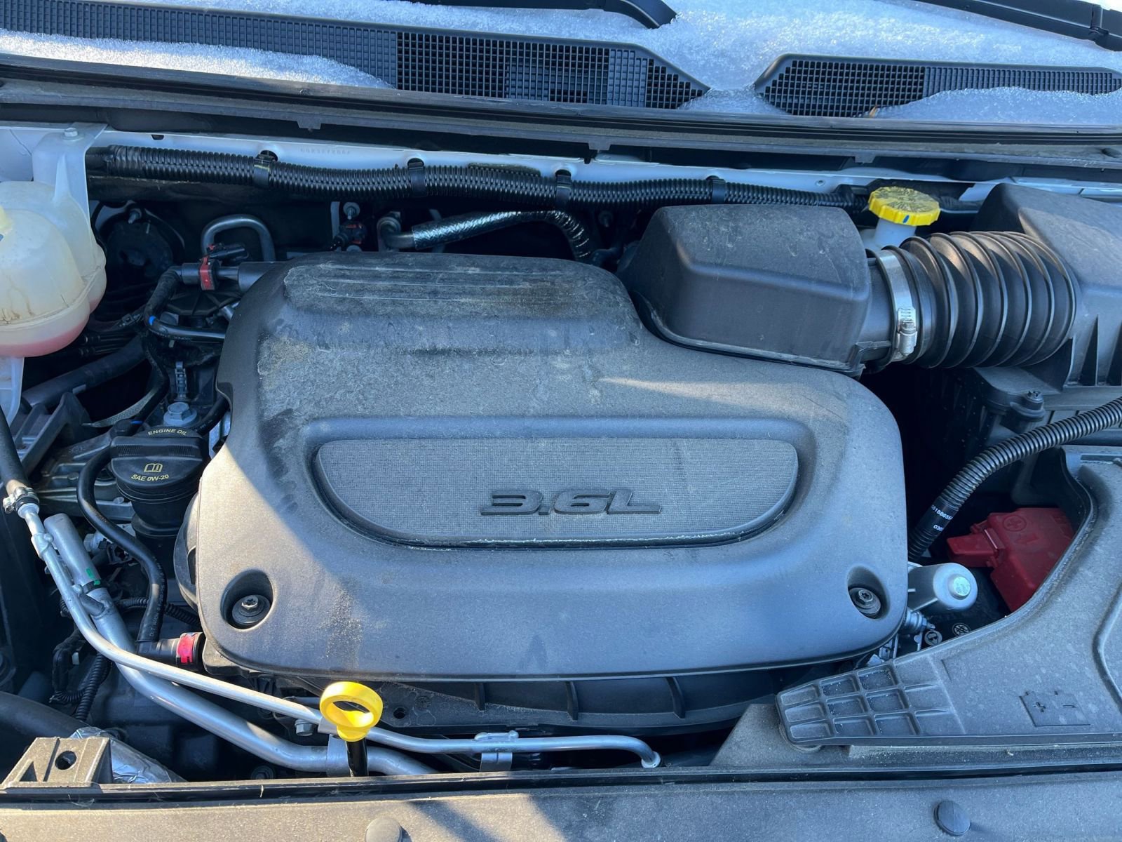 Used 2025 Chrysler Pacifica Limited image 35