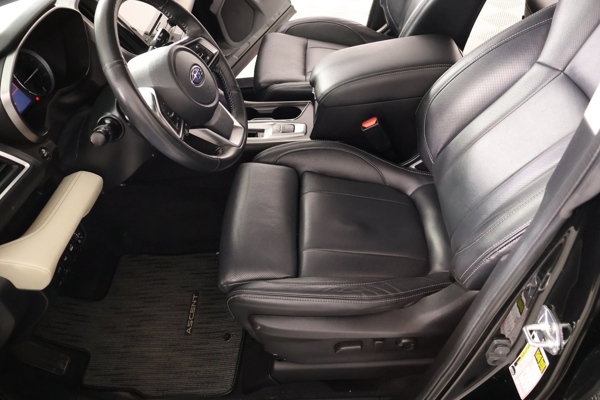 Used 2022 Subaru Ascent Limited AWD/4WD image 11