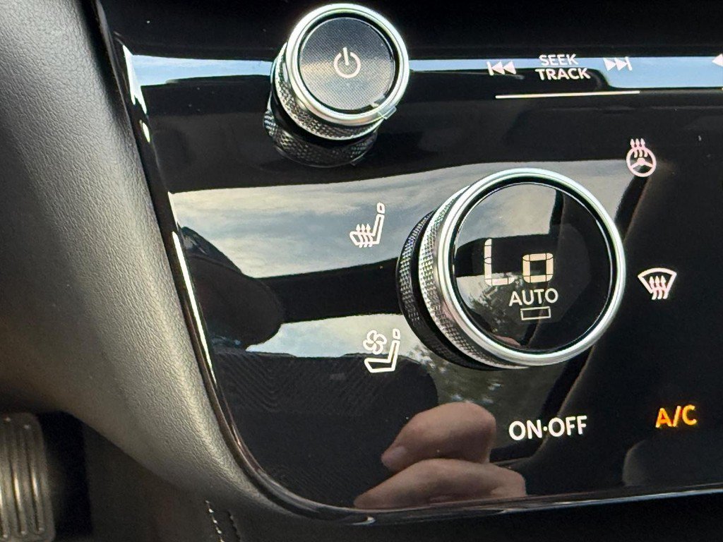 New 2027 INFINITI QX60 Luxe FWD image 18