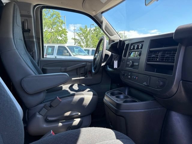 Used 2024 Chevrolet Express 2500 w/ Driver Convenience Package RWD image 19