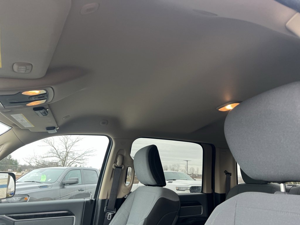 Used 2020 RAM 2500 Big Horn w/ Level 1 Equipment Group image 7