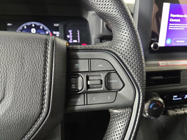Used 2025 Toyota Tacoma SR5 AWD/4WD image 24