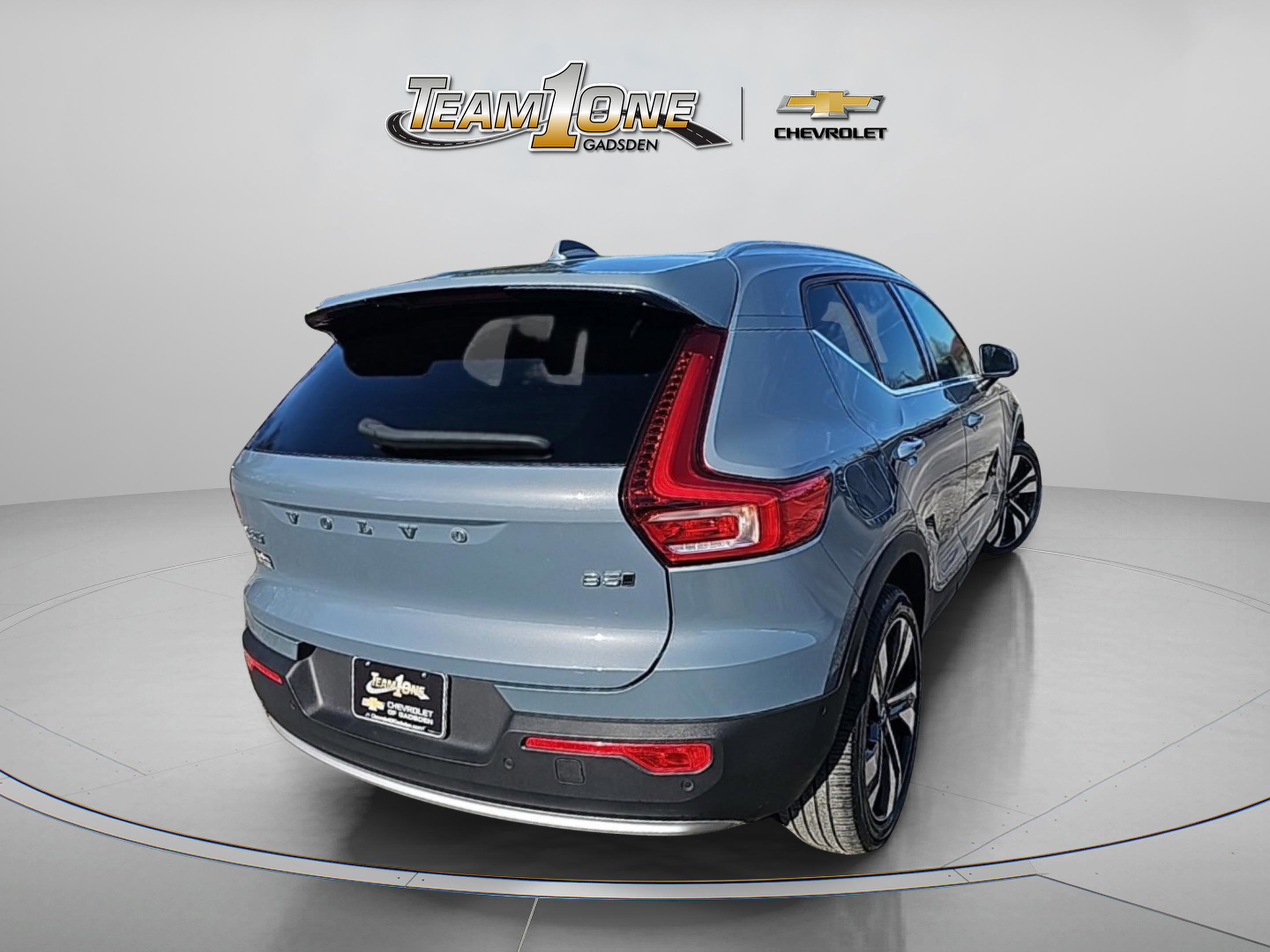 Used 2023 Volvo XC40 B5 Plus w/ Protection Package Premier image 8