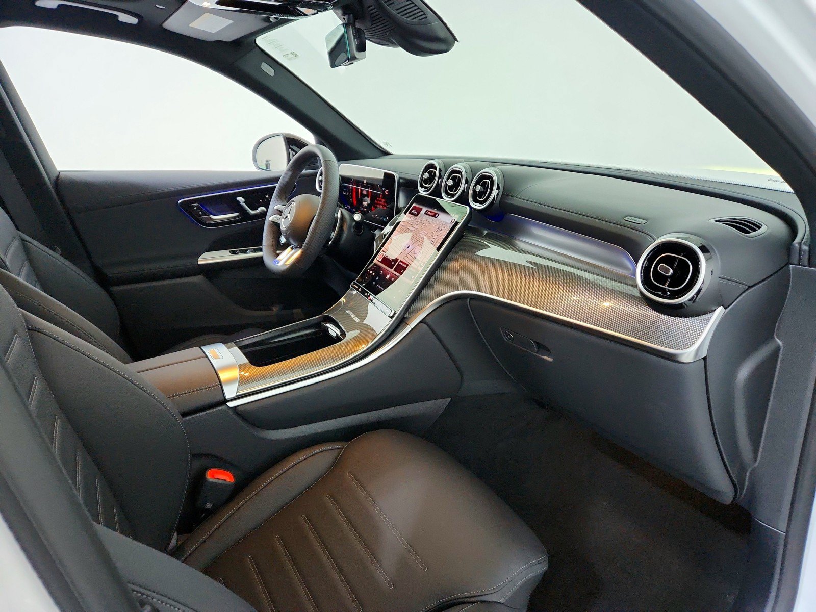 New 2026 Mercedes-Benz GLC 43 AMG 4MATIC image 9