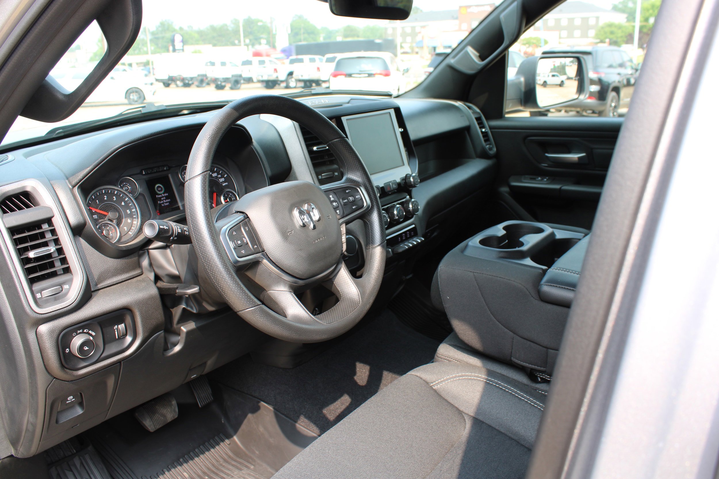Certified 2025 RAM 1500 Tradesman AWD/4WD image 20