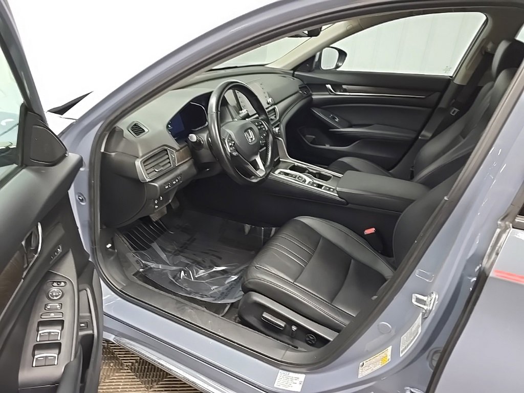Used 2022 Honda Accord Touring image 29