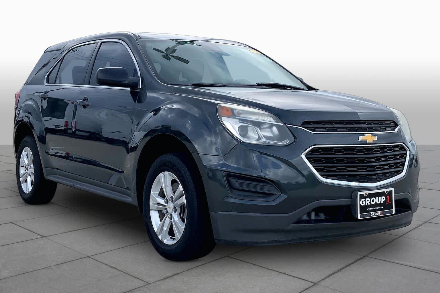 Used 2017 Chevrolet Equinox LS FWD image 3