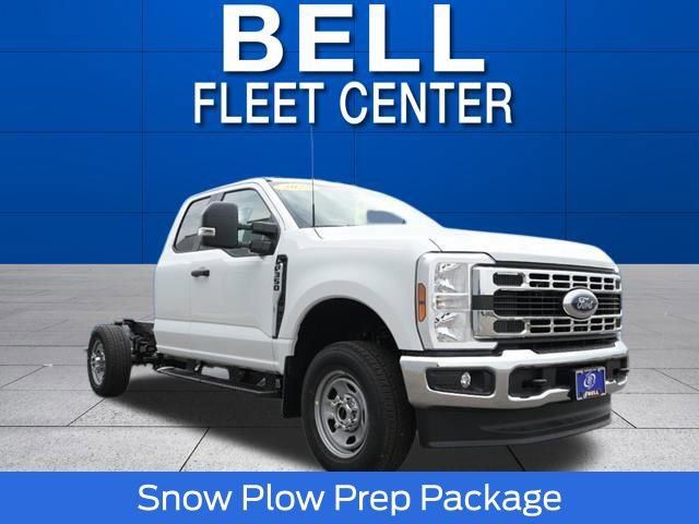 New 2025 Ford F350 XL w/ XL Chrome Package