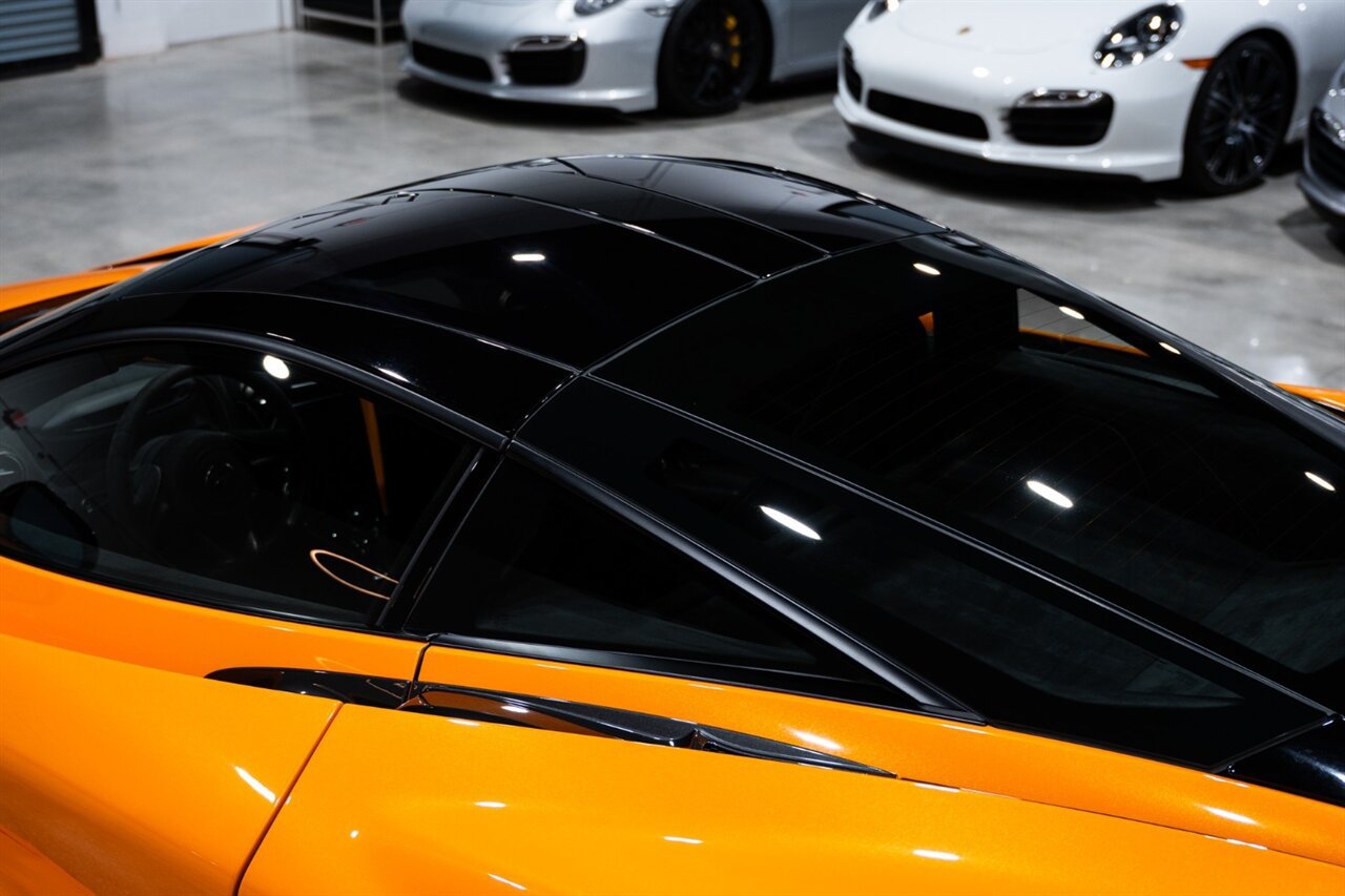 Used 2019 McLaren 720S Performance RWD image 55