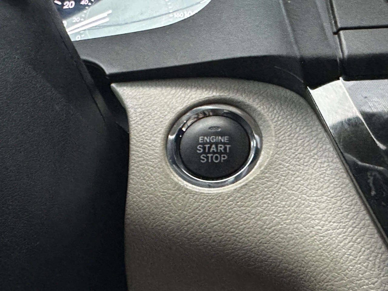 Used 2018 Toyota Sienna XLE FWD image 39