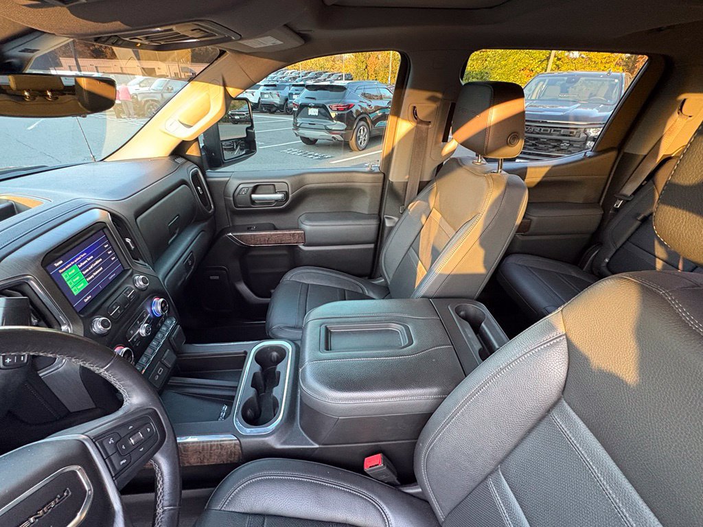 Used 2021 GMC Sierra 1500 Denali w/ Denali Carbonpro Edition AWD/4WD image 13