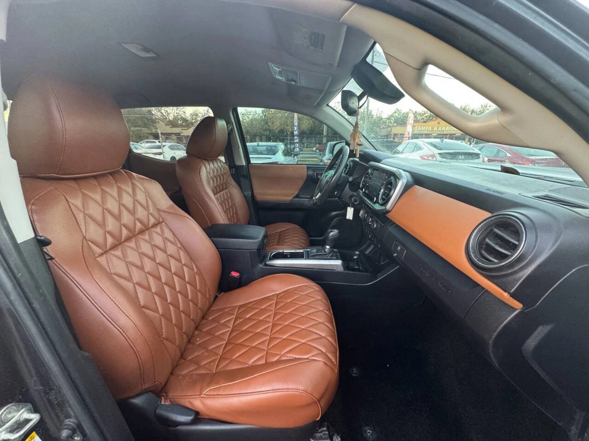 Used 2020 Toyota Tacoma SR5 image 22