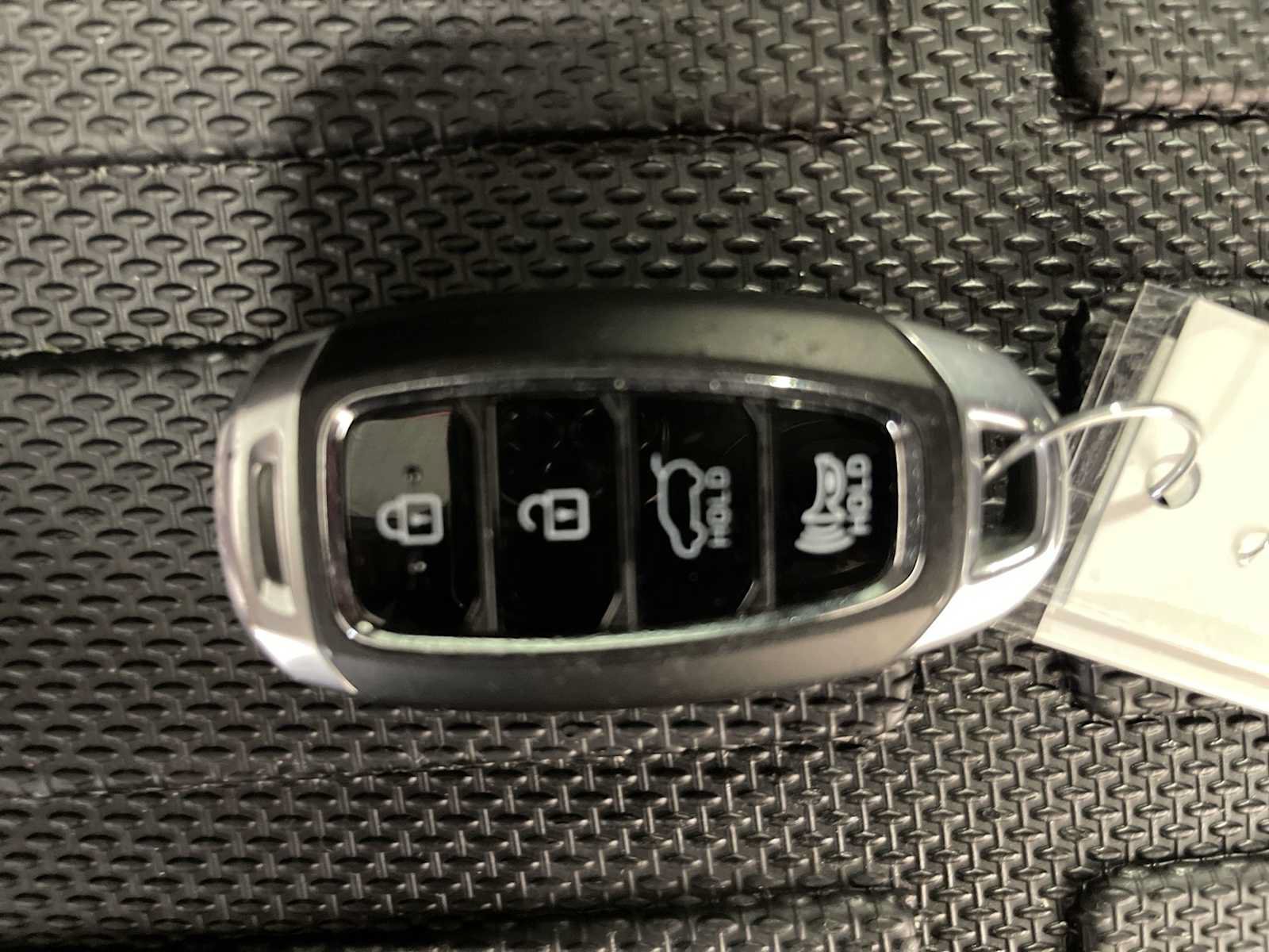 Used 2019 Hyundai Santa Fe Limited AWD/4WD image 20
