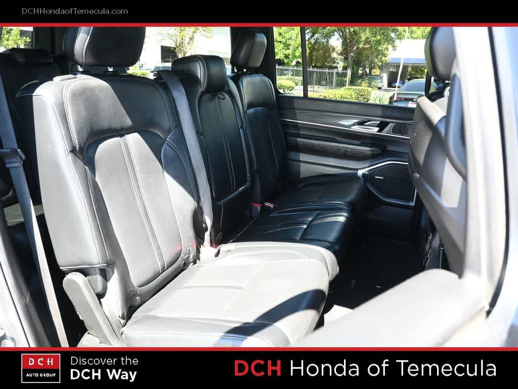 Used 2022 Jeep Wagoneer Series II RWD image 21