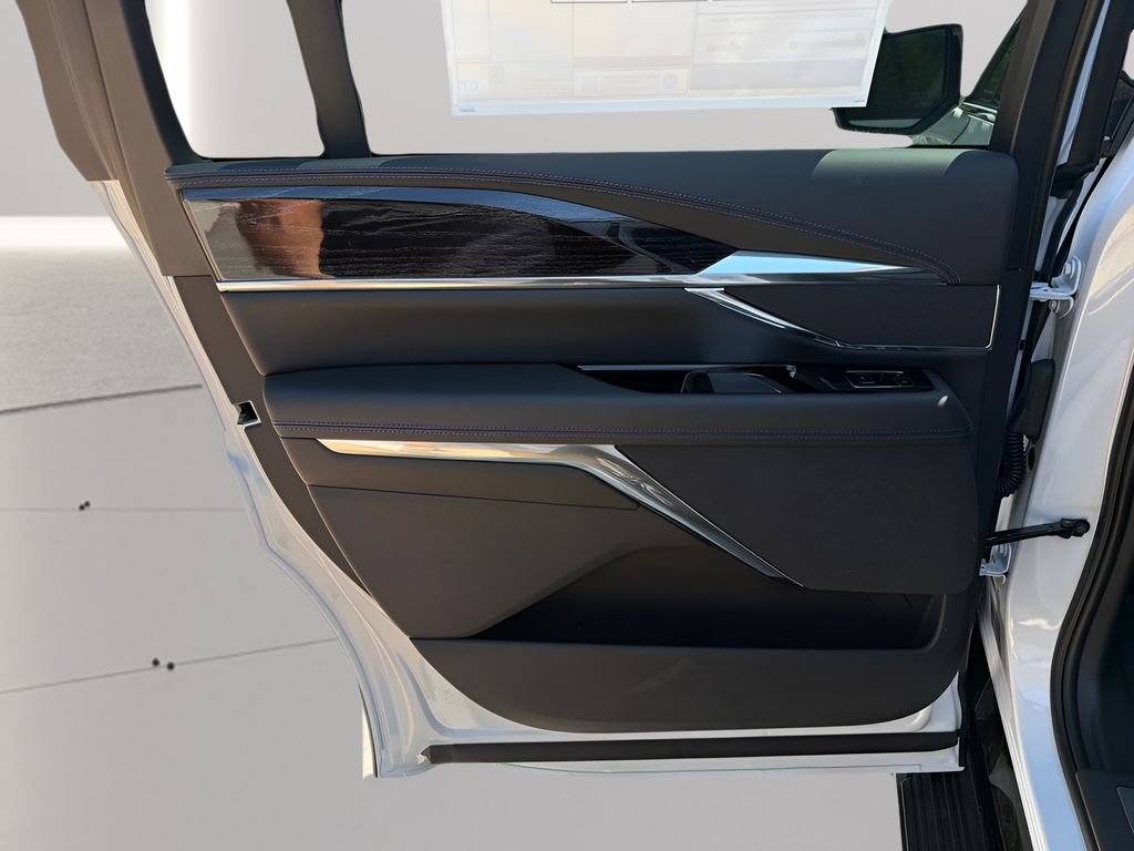 New 2026 Cadillac Escalade IQL Sport 1 w/ LPO, Floor Liner Package AWD/4WD image 37