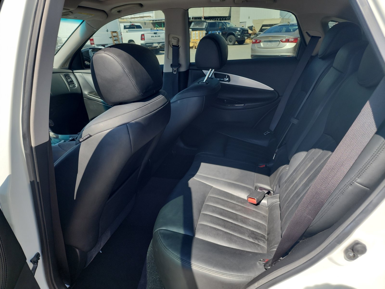Used 2017 INFINITI QX50 2WD image 24