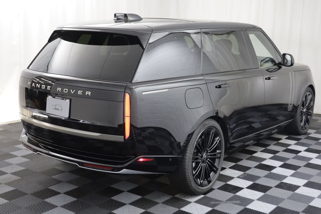 Used 2024 Land Rover Range Rover Long Wheelbase SE AWD/4WD image 19
