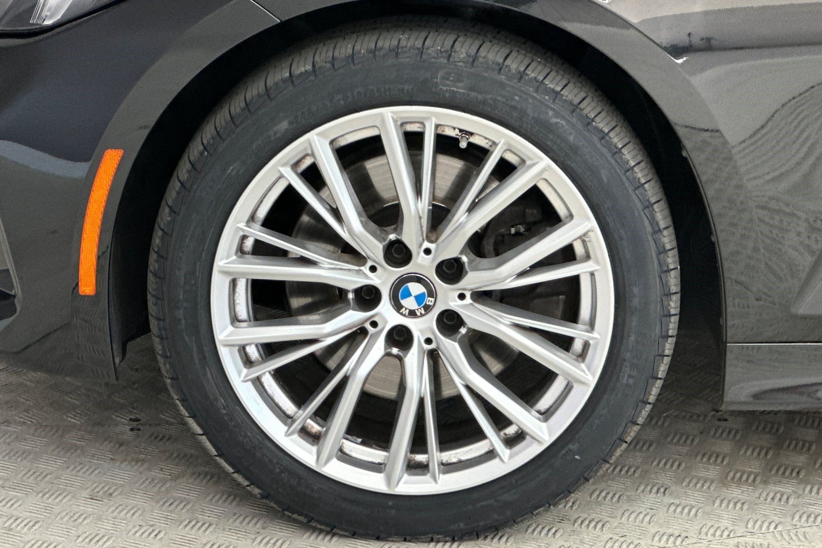 Certified 2024 BMW 330i Sedan w/ Convenience Package RWD image 12