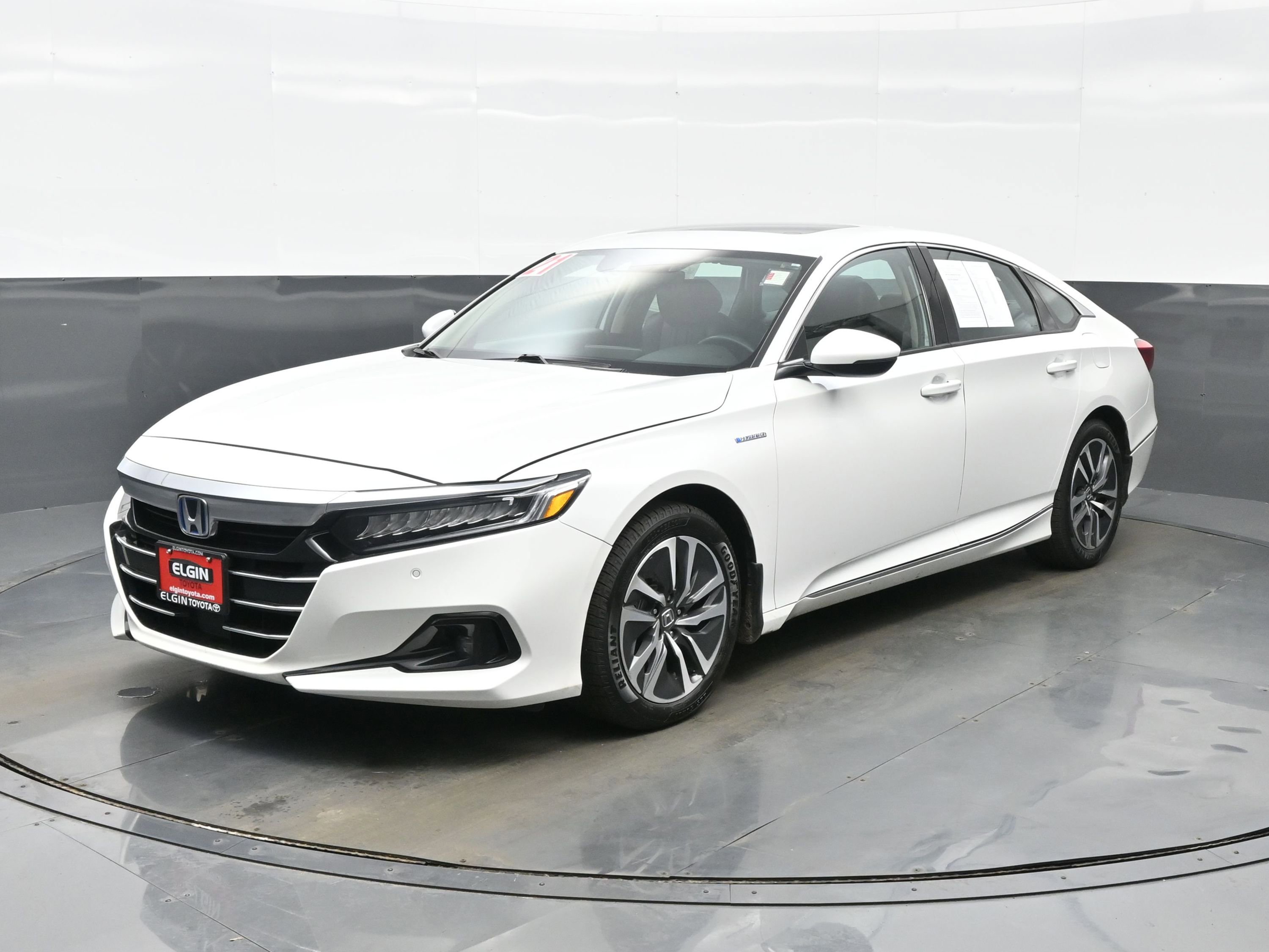 Used 2021 Honda Accord EX-L image 2