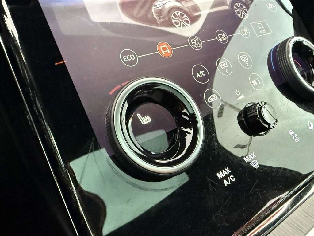 Used 2020 Land Rover Range Rover Evoque R-Dynamic SE image 39