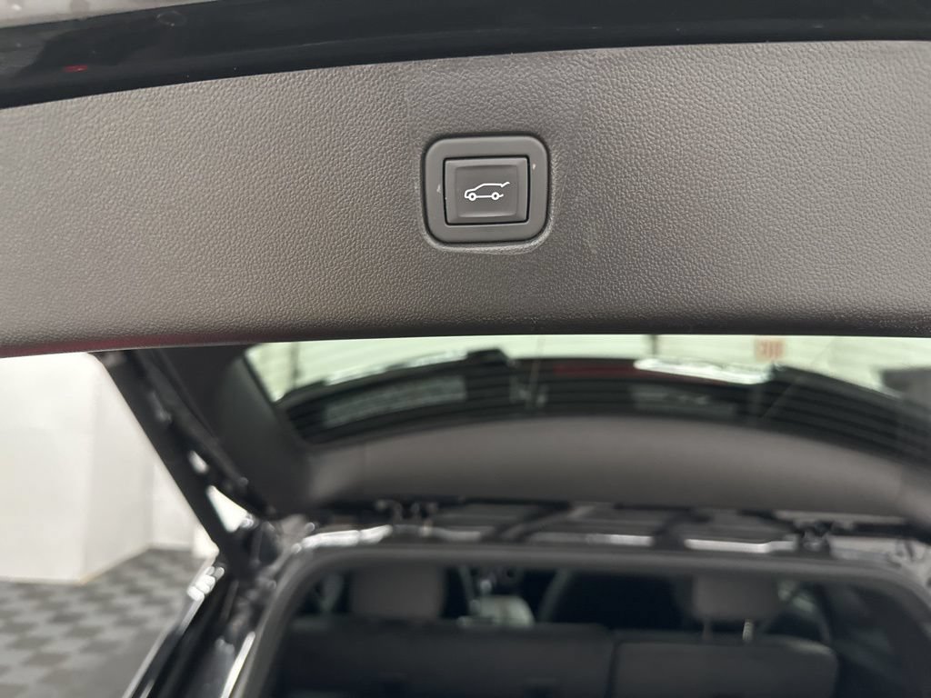 Used 2024 Chevrolet Blazer Premier w/ Enhanced Convenience Package AWD/4WD image 38