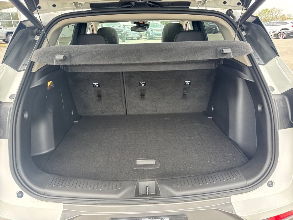 Used 2023 Buick Encore GX Essence w/ Experience Buick Package image 6