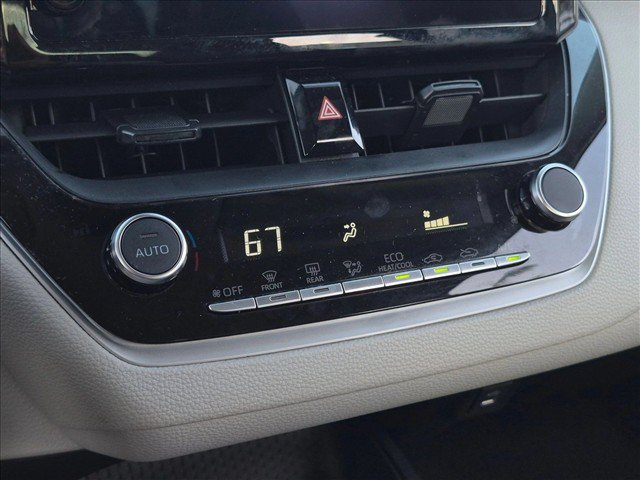 Certified 2025 Toyota Corolla LE FWD image 22