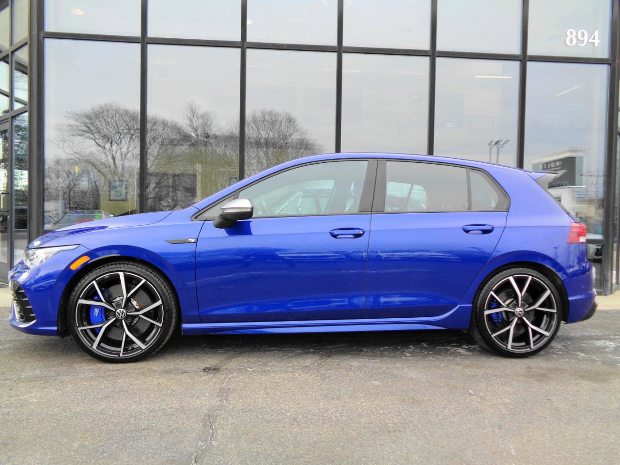 Used 2022 Volkswagen Golf R image 8