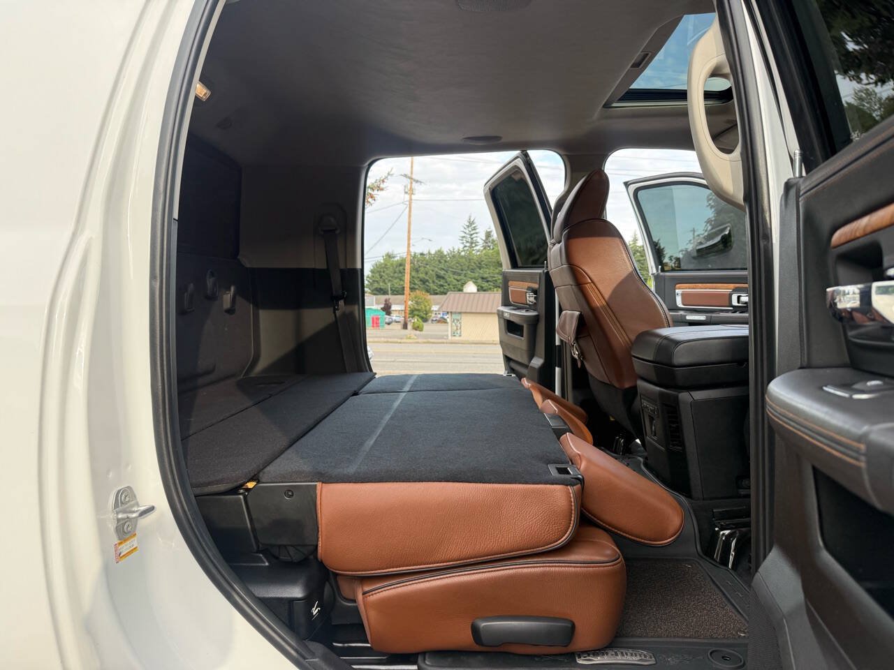 Used 2018 RAM 2500 Longhorn AWD/4WD image 79