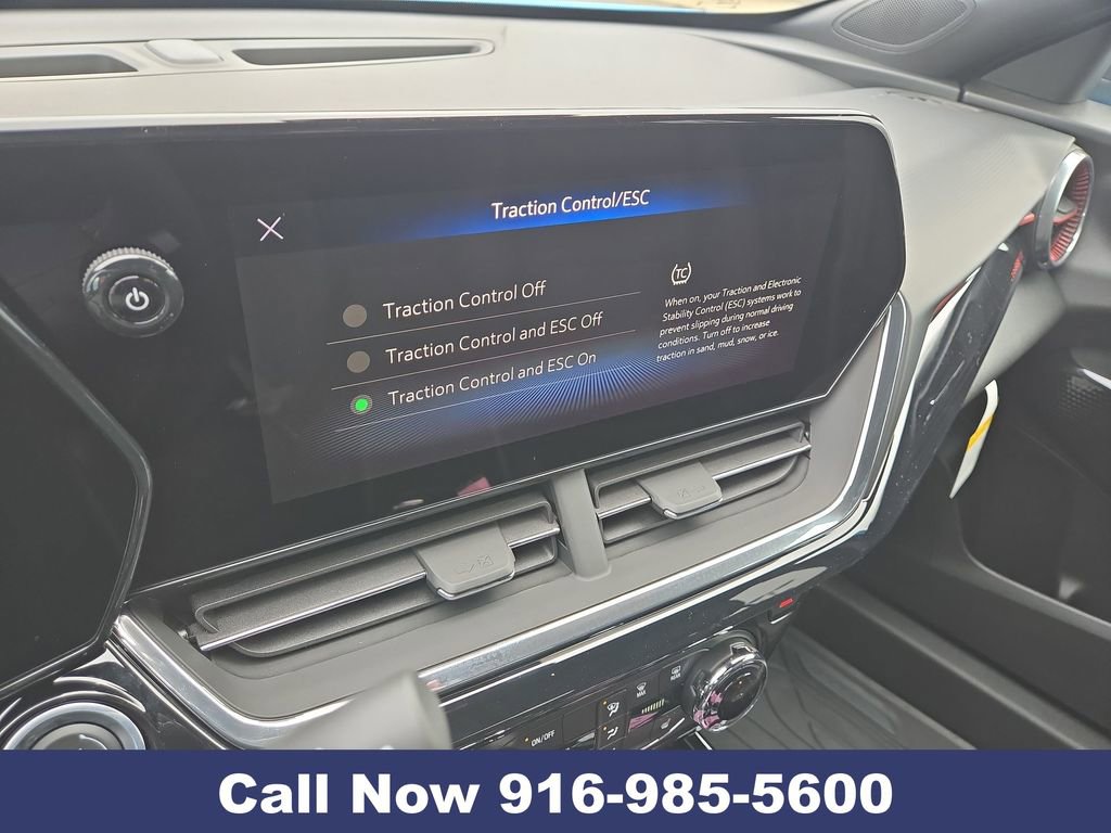 New 2026 Chevrolet Trax RS w/ Sunroof Package image 18