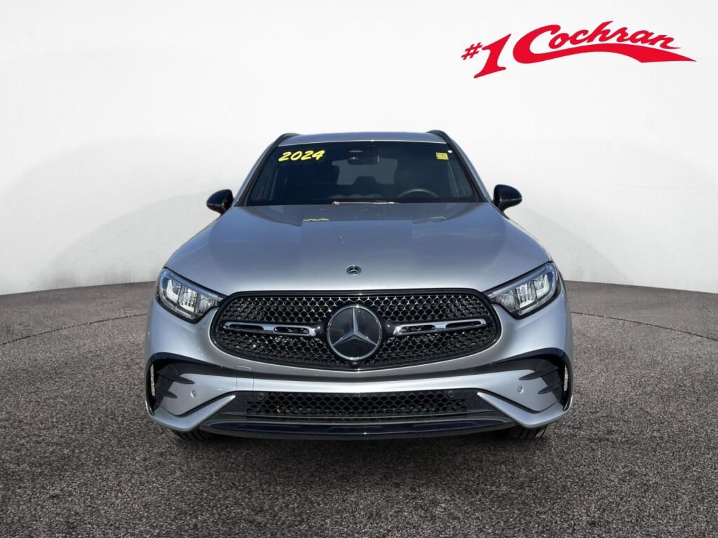 Used 2024 Mercedes-Benz GLC 300 4MATIC image 12