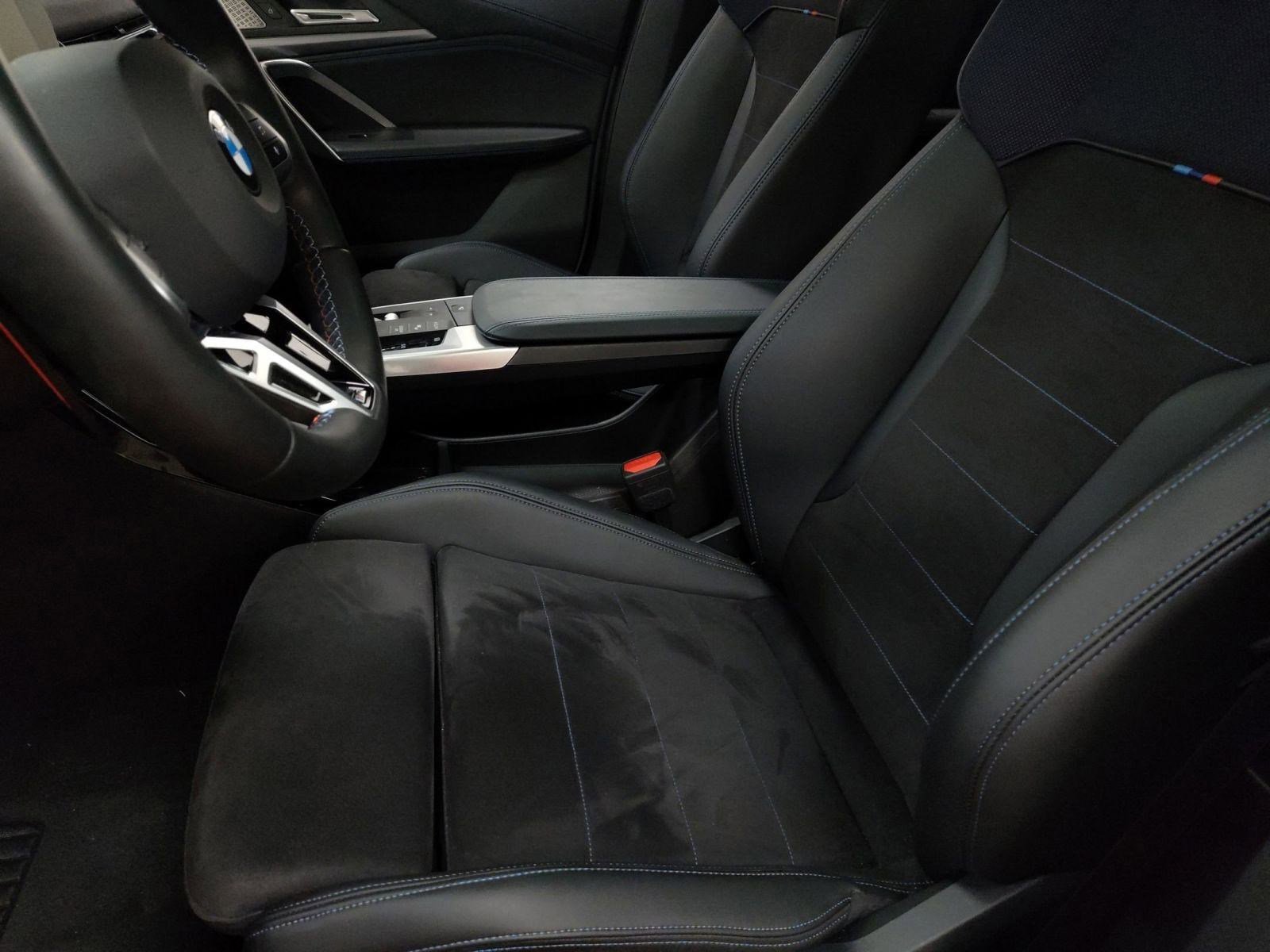 Used 2025 BMW X2 M35i w/ Premium Package image 18