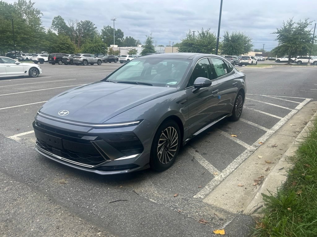 New 2026 Hyundai Sonata SEL FWD image 2