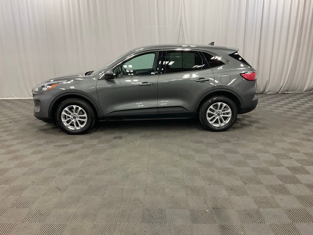 Used 2022 Ford Escape SE w/ Convenience Package image 3